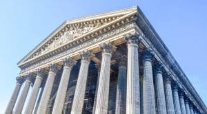 In Griechenland gibt es viele alte Tempel