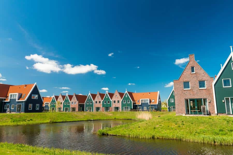 klassische Häuser in Volendam, Niederlande