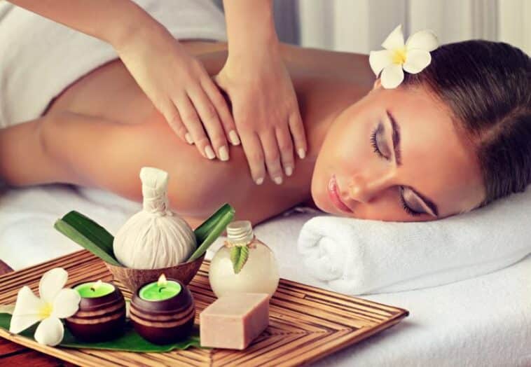 Entspannende Massage im Wellness-Hotel