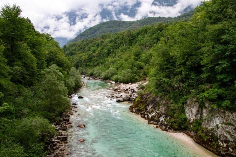 Der Fluss Soca in Slovenien