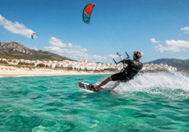 Kite-Surfen bei bestem Wetter